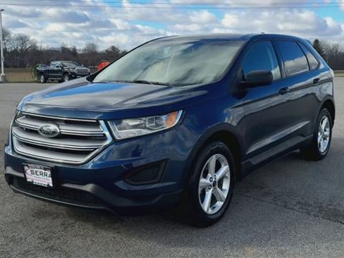 Used 2017 Ford Edge SE image 4