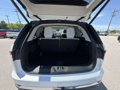 New 2026 Lincoln Aviator AWD image 25