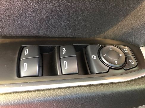 Certified 2024 Chevrolet Silverado 1500 LT image 34