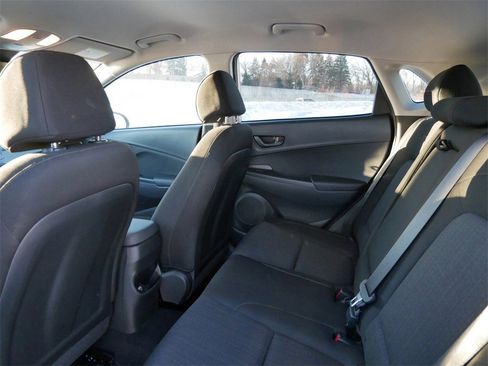 Used 2023 Hyundai Kona SEL image 9