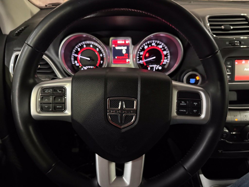 Used 2019 Dodge Journey SE w/ Connectivity Group FWD image 17