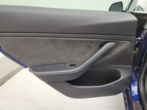 Used 2018 Tesla Model 3 Long Range image 31