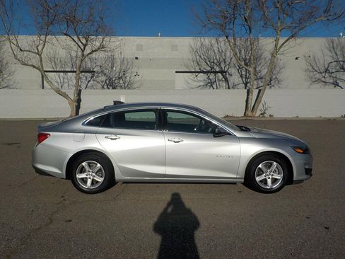 Used 2020 Chevrolet Malibu LS w/ Driver Confidence Package II image 2