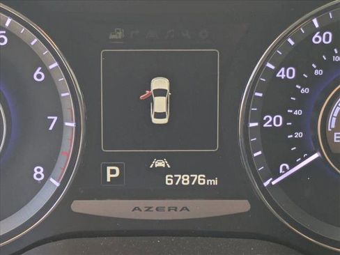 Used 2017 Hyundai Azera Limited image 10