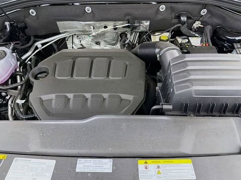 New 2026 Volkswagen Atlas Cross Sport SE FWD image 32