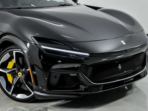 Used 2025 Ferrari Purosangue image 3