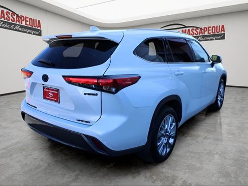 Used 2023 Toyota Highlander Limited AWD/4WD image 5