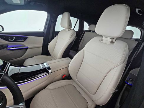 Certified 2025 Mercedes-Benz GLC 300 GLC 300 image 23