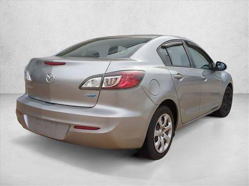 Used 2013 MAZDA MAZDA3 i Sport image 5