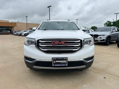 Used 2017 GMC Acadia SLT FWD image 3