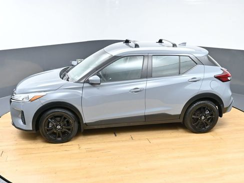 Used 2024 Nissan Kicks SV w/ Interior Electronics Package FWD image 42