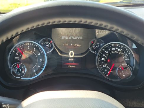 Used 2024 RAM 1500 Big Horn RWD image 17