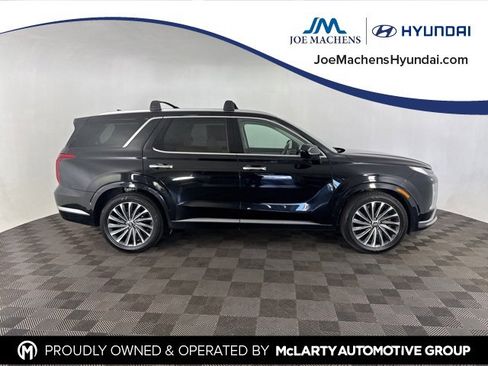 Used 2023 Hyundai Palisade Calligraphy image 8