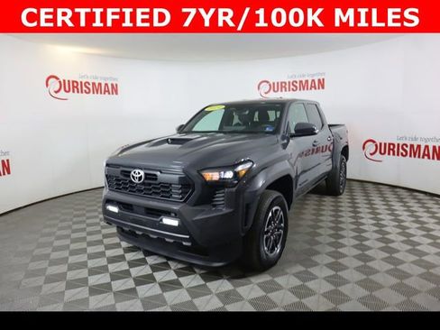 Used 2024 Toyota Tacoma TRD Sport w/ TRD Sport Upgrade Package image 3