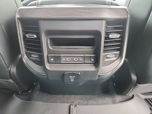 New 2026 RAM 1500 Laramie AWD/4WD image 25
