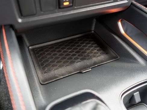 Used 2022 Nissan Frontier PRO-4X w/ Technology Package image 27