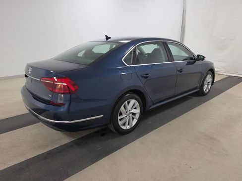 Used 2018 Volkswagen Passat 2.0T SE FWD image 6