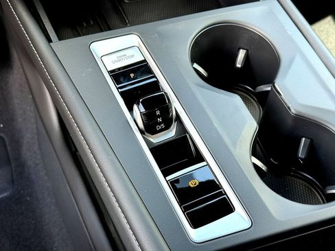 New 2026 Volkswagen Atlas Cross Sport SE FWD image 14