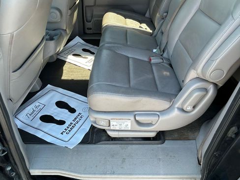 Used 2013 Honda Odyssey Touring image 9