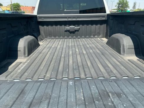 Used 2022 Chevrolet Silverado 1500 RST AWD/4WD image 17