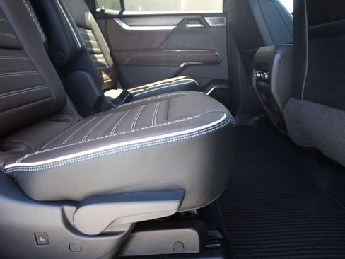 New 2026 GMC Acadia Denali Ultimate AWD/4WD image 21