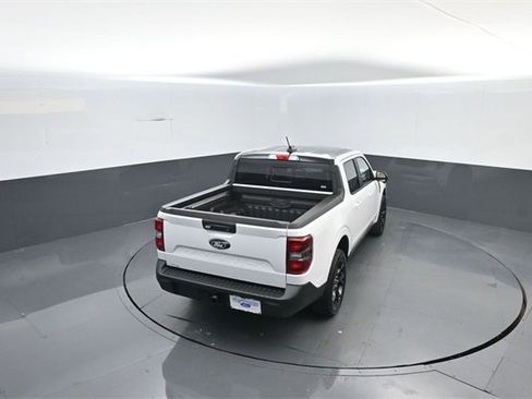 New 2026 Ford Maverick Lariat w/ Black Appearance Package image 25