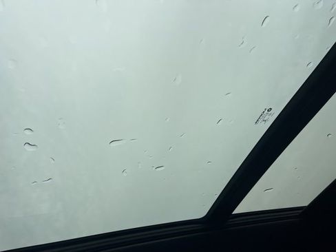 Used 2025 Jeep Grand Cherokee L Limited w/ Luxury Tech Group II image 31