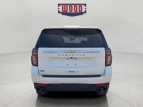 Used 2023 Chevrolet Suburban Premier image 3