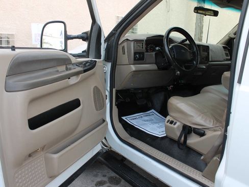 Used 2000 Ford F250 XLT image 22