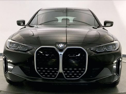 Used 2023 BMW i4 eDrive35 w/ Premium Package RWD image 2