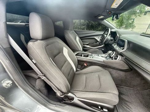 Used 2021 Chevrolet Camaro LT w/ Technology Package RWD image 26
