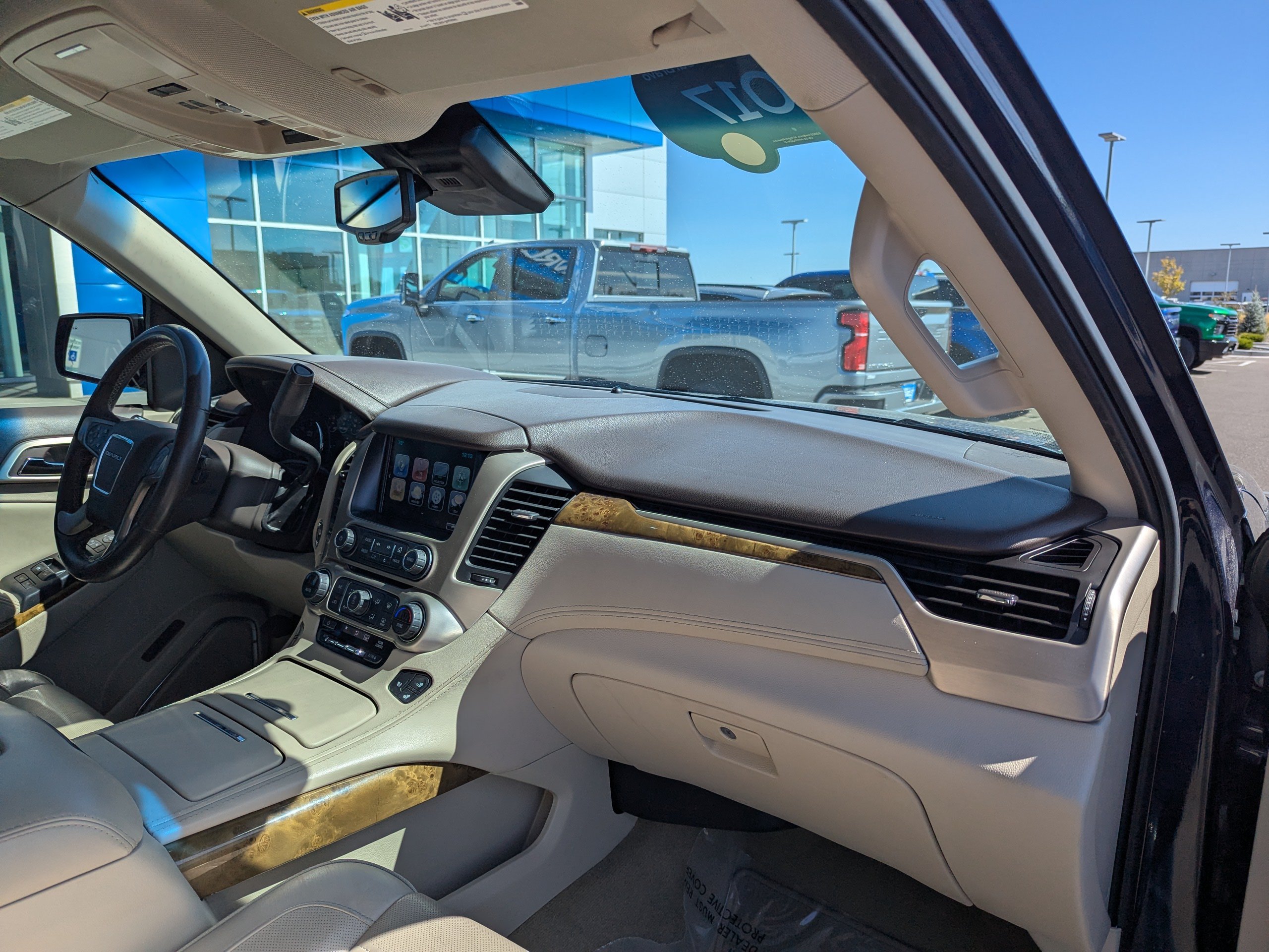 Certified 2017 GMC Yukon Denali w/ Open Road Package AWD/4WD image 45