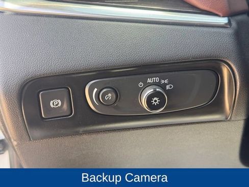 Used 2021 Buick Enclave Avenir w/ Avenir Technology Package AWD/4WD image 18