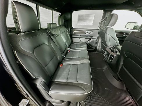 New 2026 RAM 1500 Laramie AWD/4WD image 34