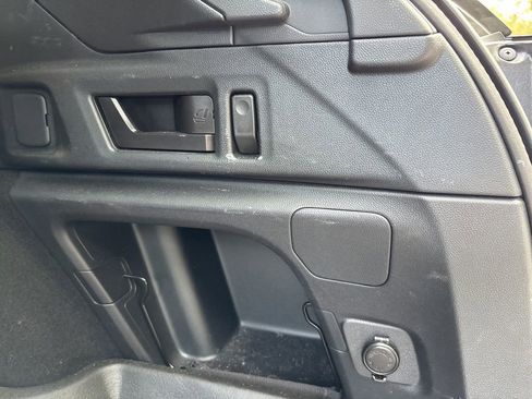 Used 2023 Subaru Outback Limited image 30