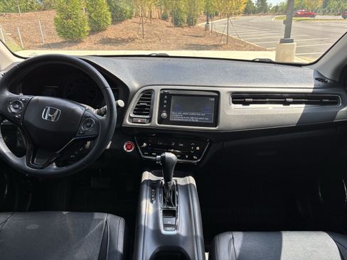 Used 2020 Honda HR-V EX-L image 32