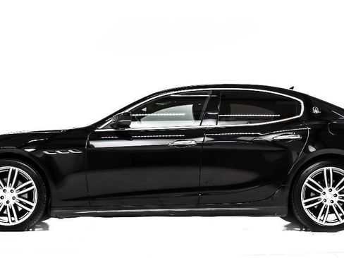 Used 2017 Maserati Ghibli RWD image 6