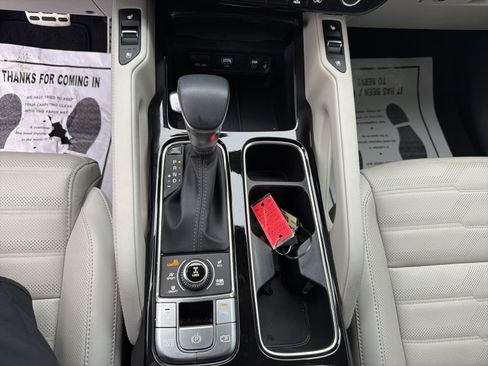 Used 2025 Kia Telluride SX Prestige image 14