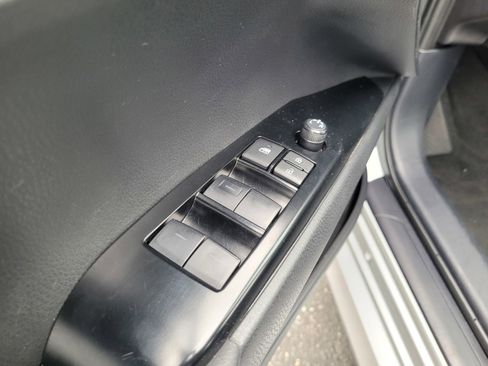 Used 2025 Toyota Camry LE FWD image 26