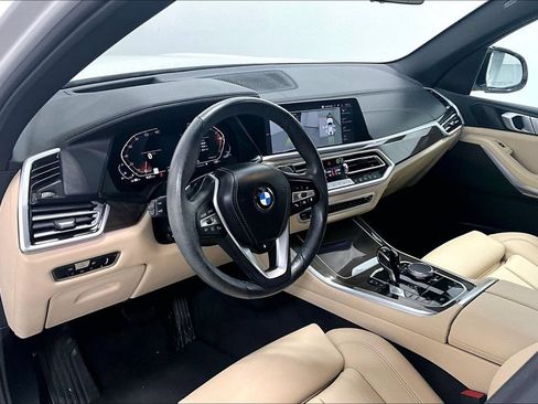 Used 2022 BMW X5 xDrive40i w/ Premium Package AWD/4WD image 13