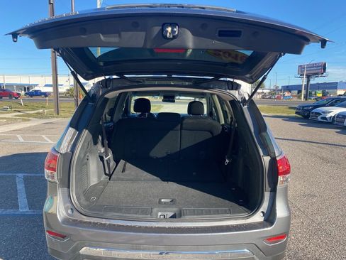 Used 2016 Nissan Pathfinder S image 13