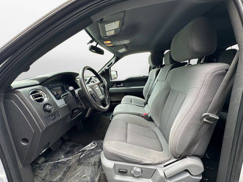 Used 2014 Ford F150 XLT w/ Equipment Group 302A Luxury AWD/4WD image 9