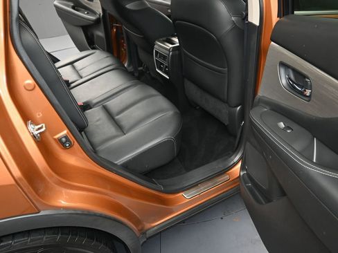 Used 2017 Nissan Murano Platinum w/ Platinum Technology Package image 13