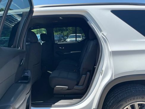 Used 2023 Chevrolet Traverse LT AWD/4WD image 28