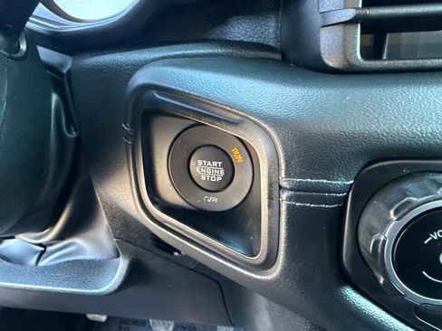 Used 2024 Jeep Wrangler Unlimited Rubicon w/ Technology Group AWD/4WD image 16