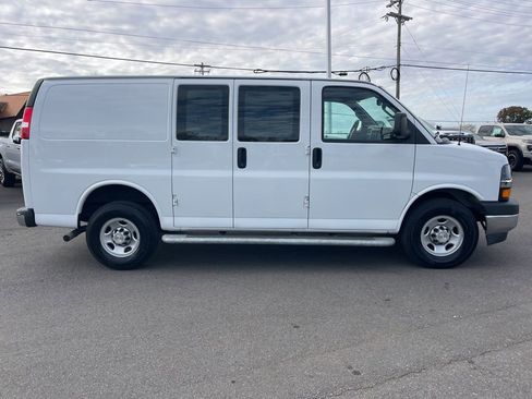 Used 2023 Chevrolet Express 2500 w/ Driver Convenience Package RWD image 6