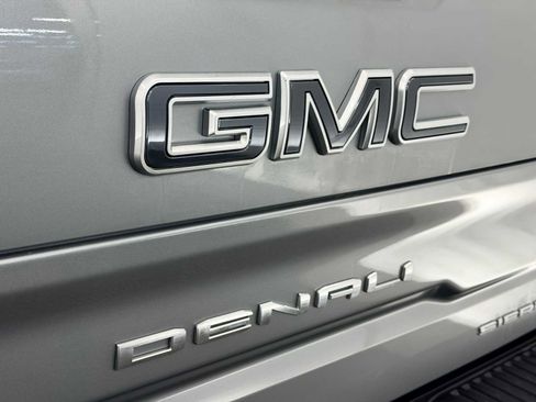 Used 2024 GMC Sierra 1500 Denali Ultimate image 12