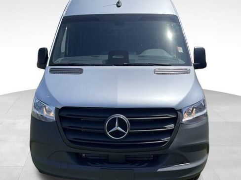 New 2025 Mercedes-Benz Sprinter 2500 image 3