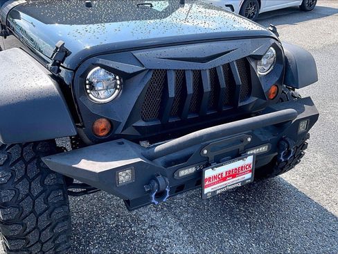 Used 2013 Jeep Wrangler Unlimited Sport AWD/4WD image 25