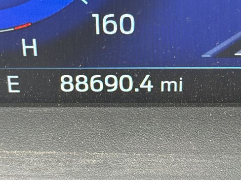 Used 2020 Ford Explorer ST w/ ST Street Pack image 17